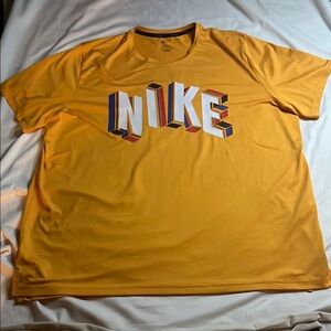 Nike Dri-Fit Tshirt